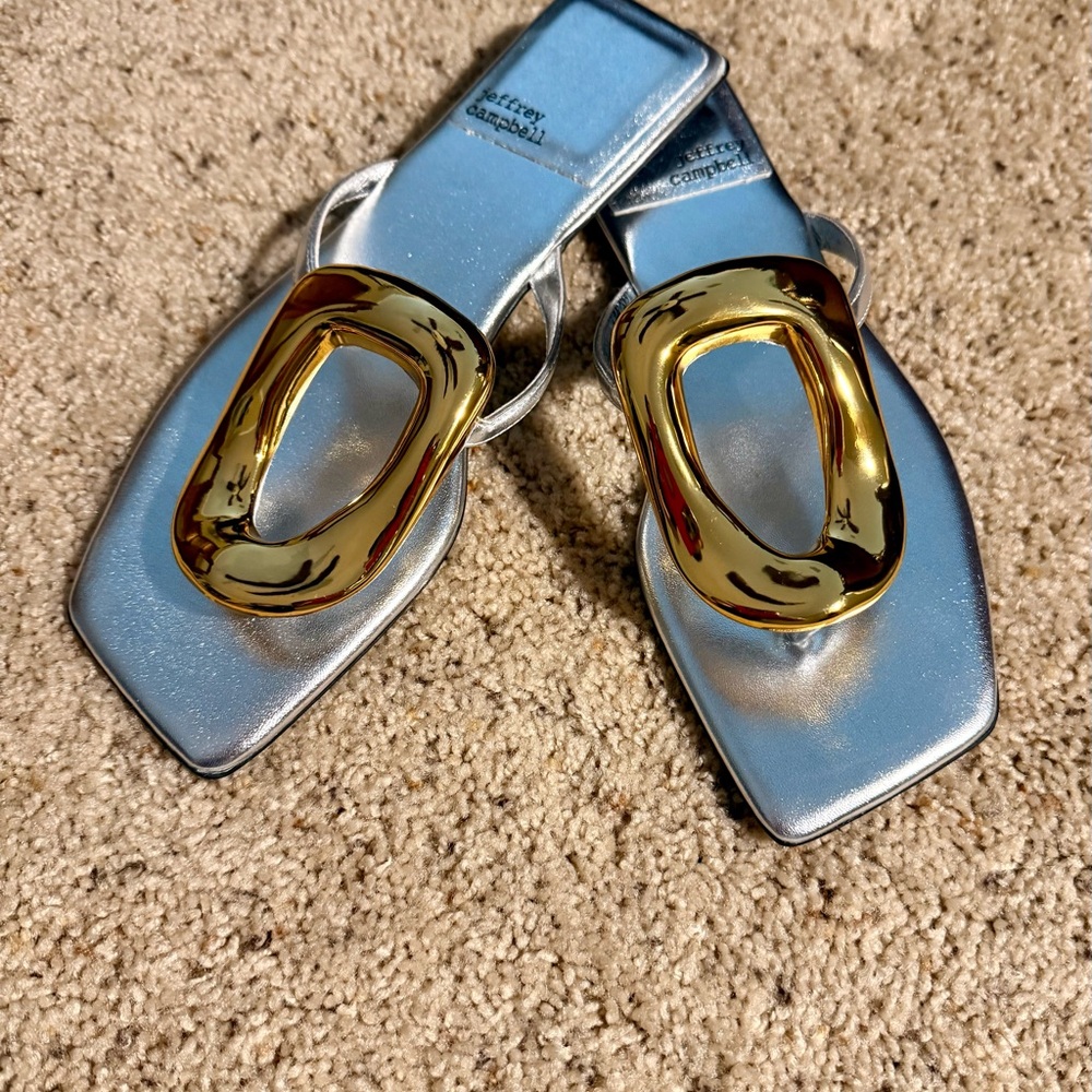 NWT Jeffrey Campbell Linques-2 Thong Sandals
